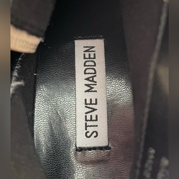 Steve Madden Snake Print Ankle Boots - Picture 6 of 6